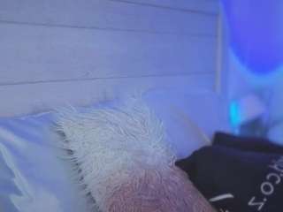 Live webcam model ivyswings on Soda Cams