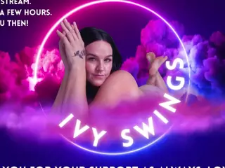 Ivy Swings's Live Sex Cam Show