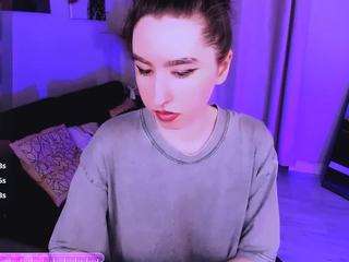 lilythompsonx's CamSoda show and profile