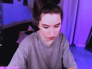 lilythompsonx's CamSoda show and profile