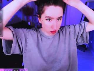 lilythompsonx live cam profile