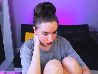 Questo modello è in diretta ora. lilythompsonx