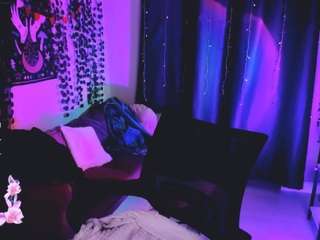 LilyThompsonX live cam preview