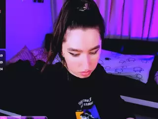 LilyThompsonX's Live Sex Cam Show