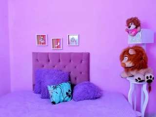 bbw-charlote's CamSoda show and profile