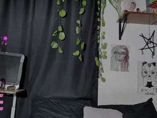 cute-melanie webcam