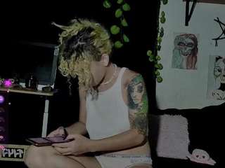 cute-melanie Live Webcam on CamSoda