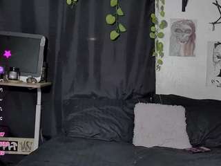  cute-melanie chat room