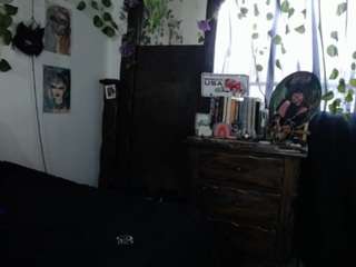 cute-melanie's CamSoda show and profile