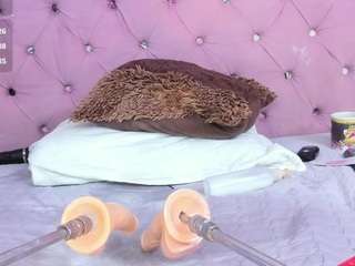 Golden Ticket Show: fuck holes (200 tokens per ticket)