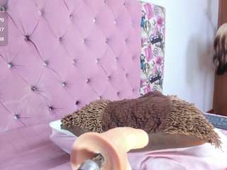 indiracollins Live Webcam on CamSoda