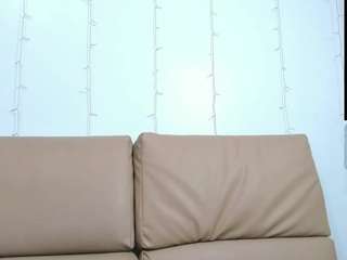 biancaroy's CamSoda show and profile