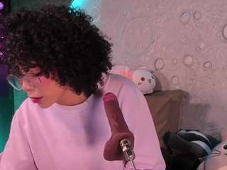 emma-nakamura Live Webcam on CamSoda