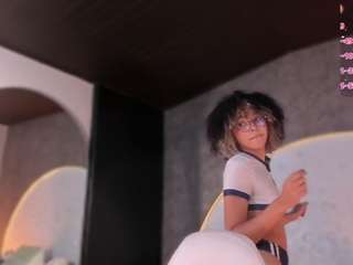 emma-nakamura Live Webcam on CamSoda