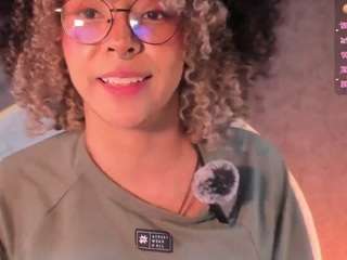 emma-nakamura Live Webcam on CamSoda