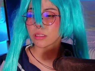 emma-nakamura webcam