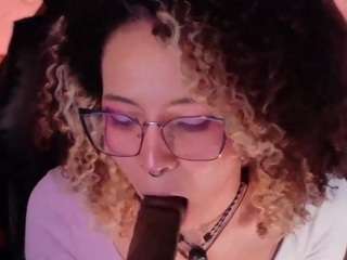 emma-nakamura live webcam show