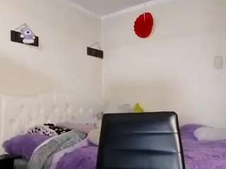 rubia_oficialmilf