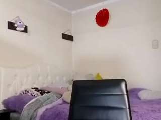 rubia_oficialmilf