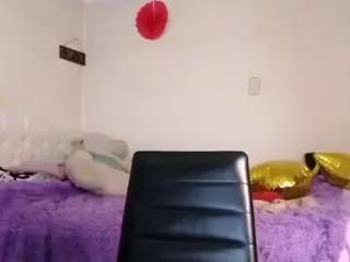 rubia_oficialmilf