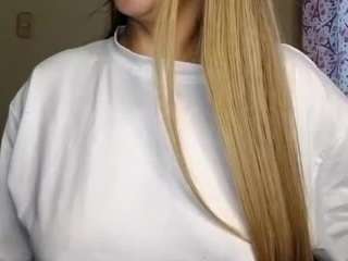 rubia_oficialmilf