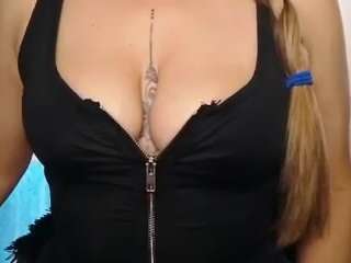 rubia_oficialmilf