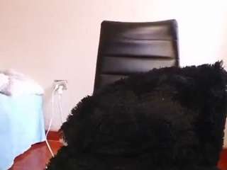 rubia_oficialmilf