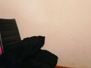 rubia_oficialmilf