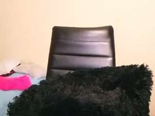 rubia_oficialmilf