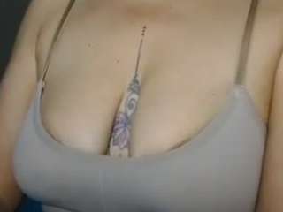 rubia_oficialmilf