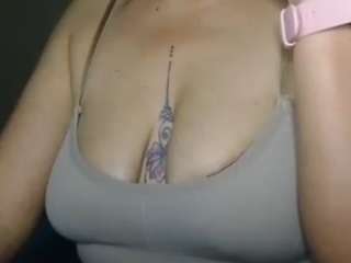 rubia_oficialmilf