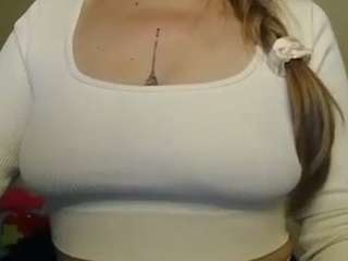 rubia_oficialmilf