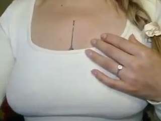 rubia_oficialmilf