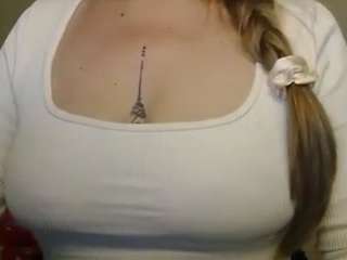 rubia_oficialmilf live cam preview