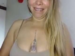 rubia_oficialmilf