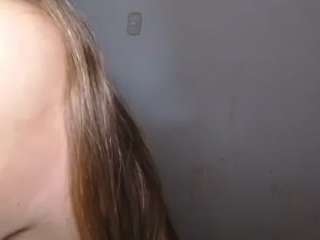 rubia_oficialmilf