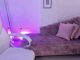 aida-adams Live Webcam on CamSoda