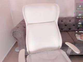 aida-adams webcam model