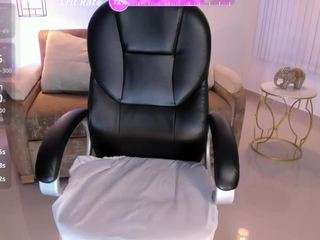 aida-adams Live Webcam on CamSoda