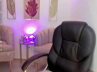 Live cam show with Aida-adams