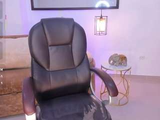 Aida-adams live webcam show