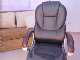 Aida-adams live webcam show