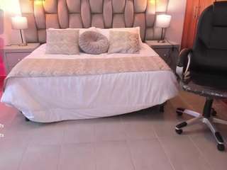 Aida Adams live cam preview