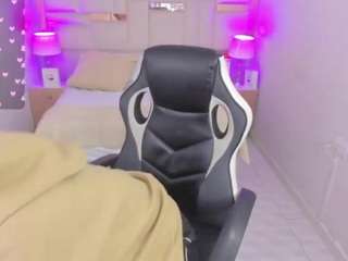 nikibryce Live Webcam on CamSoda