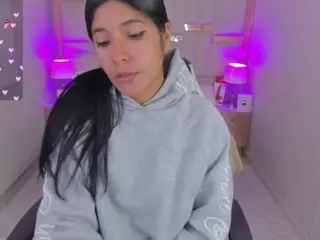 nikibryce's Live Sex Cam Show