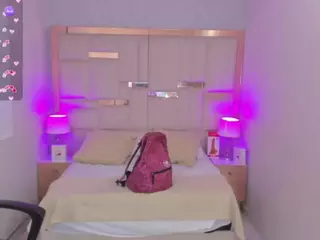 nikibryce's Live Sex Cam Show