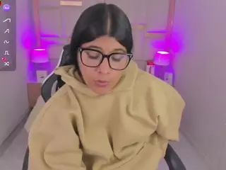 nikibryce's Live Sex Cam Show