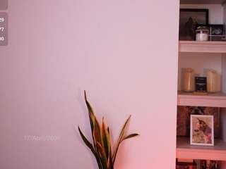 valeryr-house Live Webcam on CamSoda