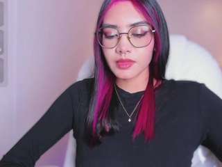 AzuraKindong live webcam show