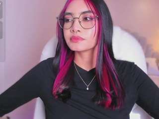 AzuraKindong live webcam show